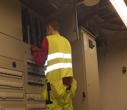 Asennuspalvelu sähkömies lisätyötunti.